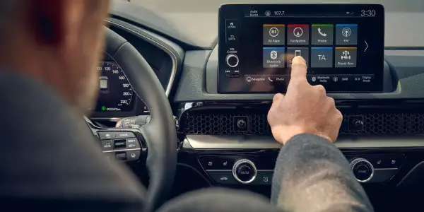 Honda CR‑V technology and infotainment
